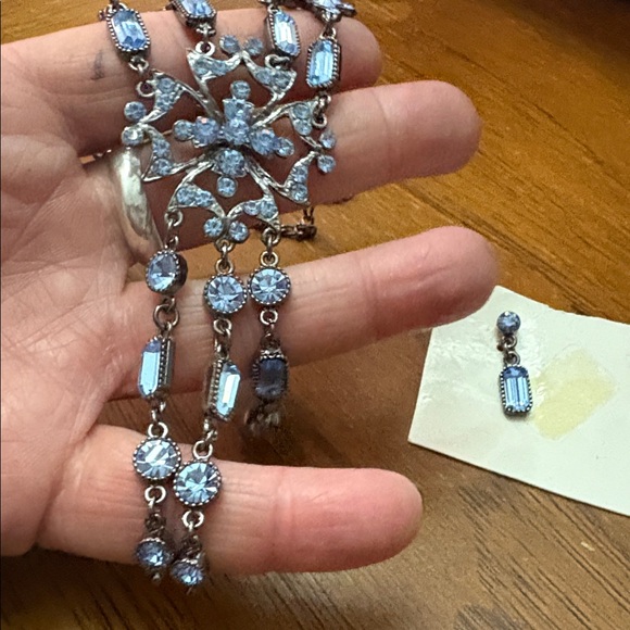 Beautiful Blue 2 PC  Chandelier Necklace and  Earring New Loaded Glitz - Picture 9 of 13